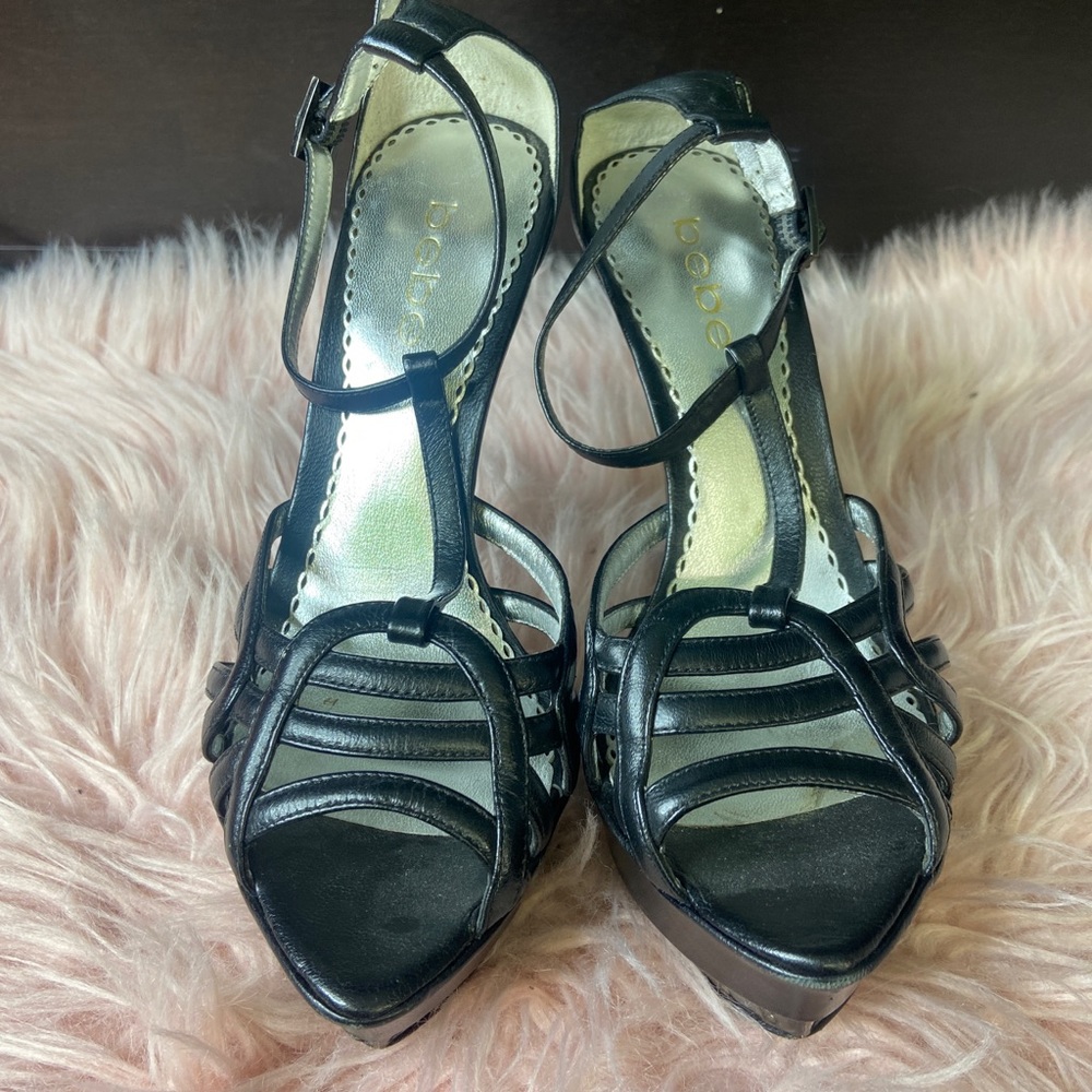 Bebe sexy high platform heel size 7M black womens logo Angelina